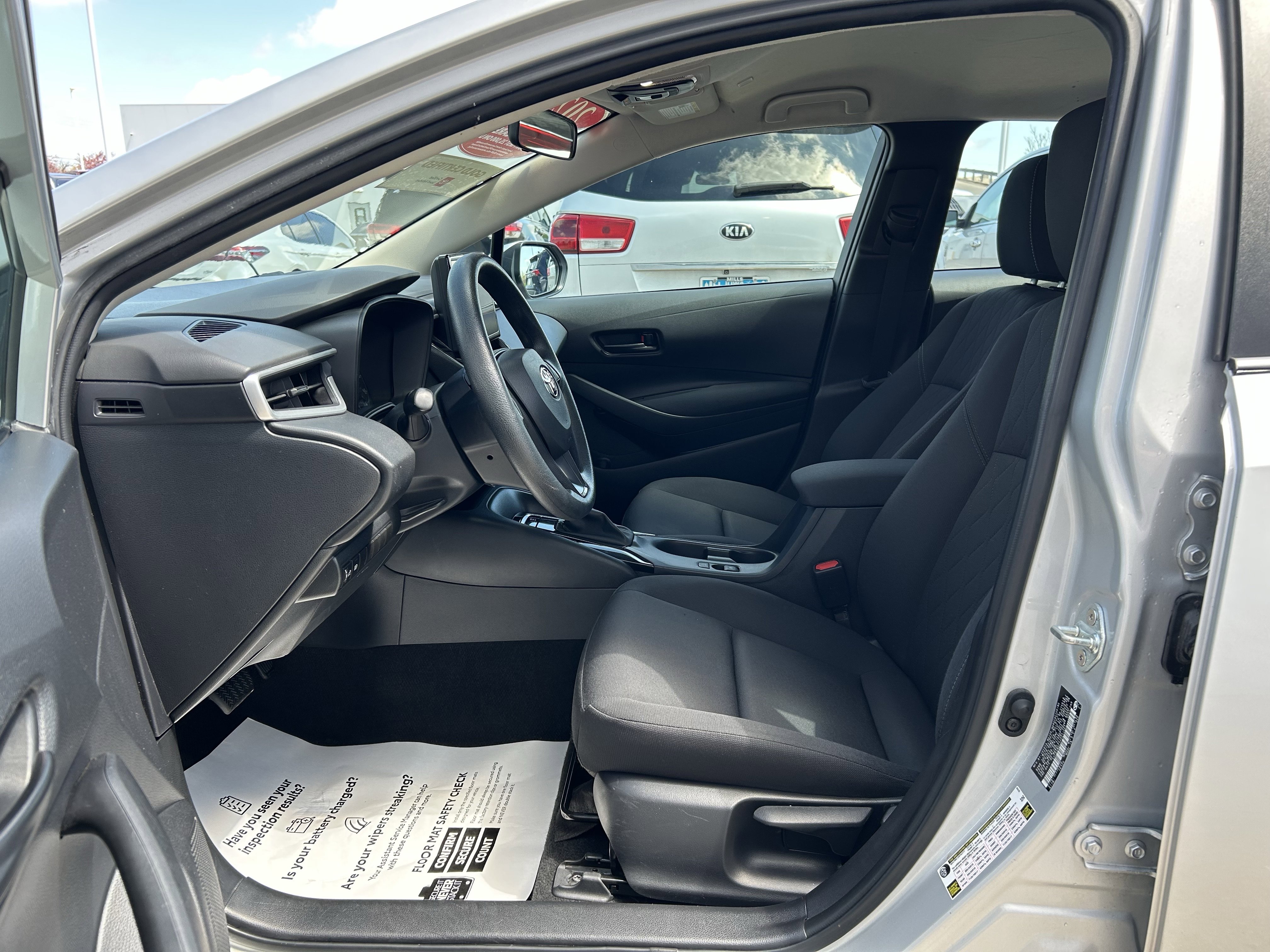 Used 2023 Toyota Corolla LE FWD image 13
