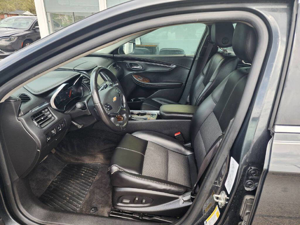 Used 2015 Chevrolet Impala LT image 9