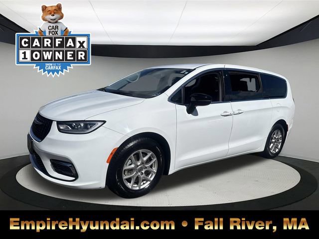 Used 2024 Chrysler Pacifica Touring-L