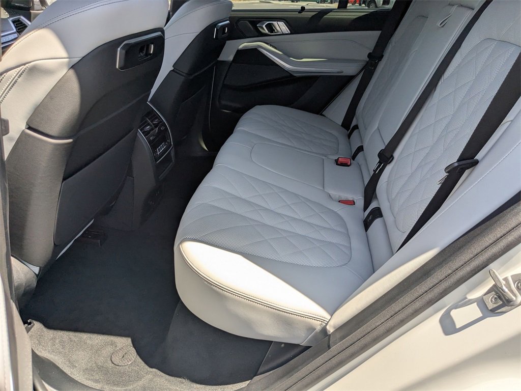 New 2026 BMW X5 sDrive40i image 33