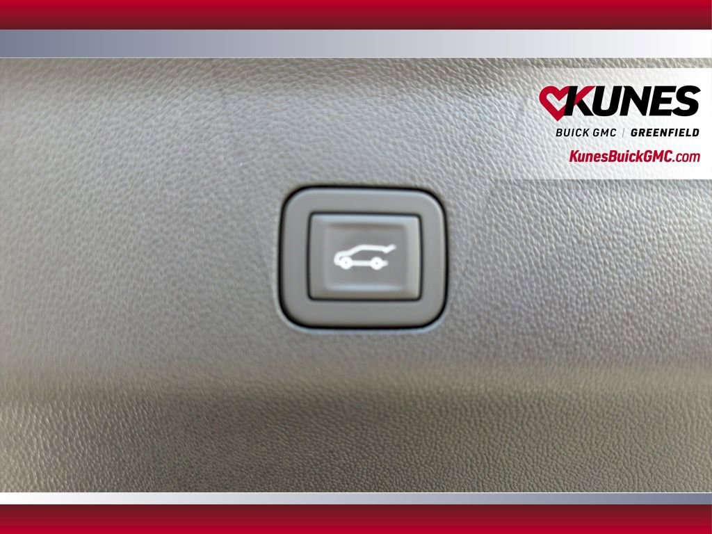 New 2026 GMC Yukon XL Denali w/ Denali Reserve Package image 47