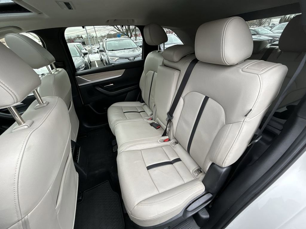 Certified 2025 MAZDA CX-90 3.3 Turbo w/ Preferred Package image 23