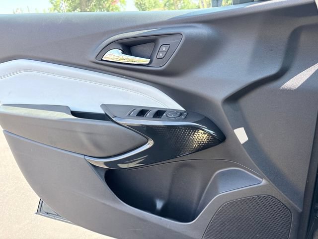 Used 2025 Chevrolet Trax LT w/ LT Convenience Package FWD image 12