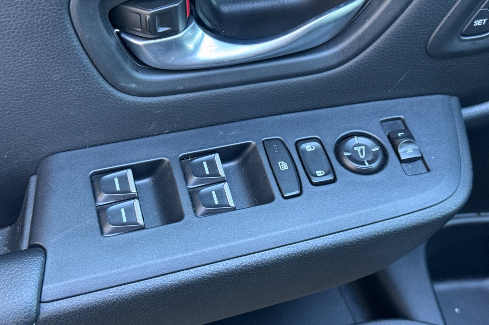 Used 2025 Honda Pilot Touring image 13