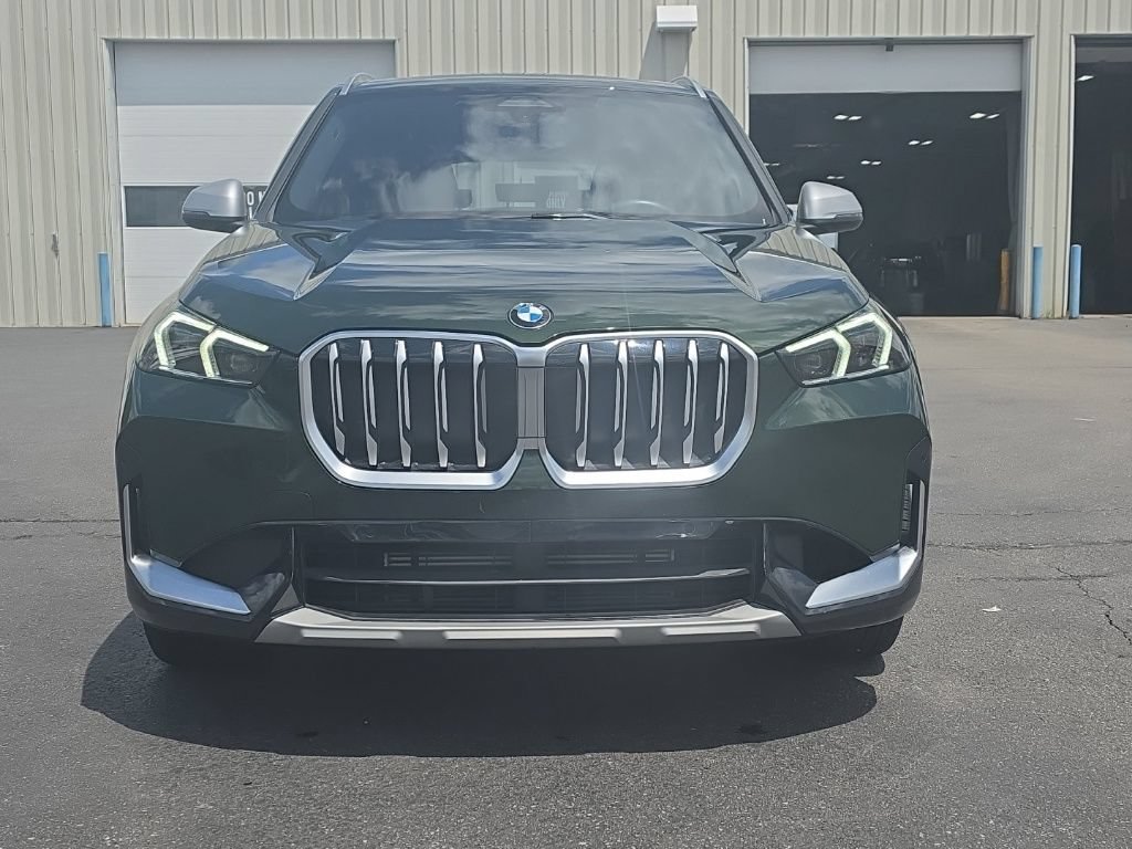 Used 2023 BMW X1 xDrive28i w/ Convenience Package AWD/4WD image 2