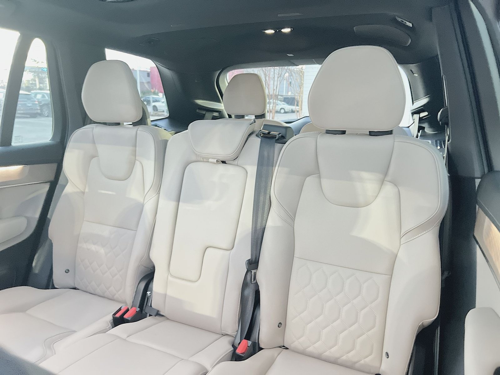 New 2026 Volvo XC90 B6 Plus w/ Protection Package AWD/4WD image 25