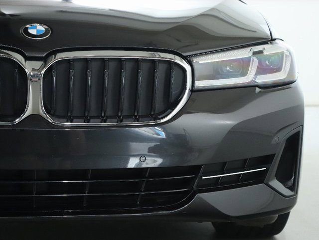 Certified 2023 BMW 530i xDrive w/ Premium Package AWD/4WD image 8