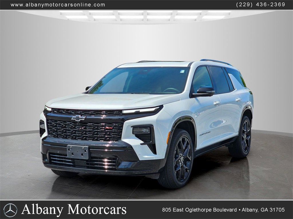 Used 2024 Chevrolet Traverse RS