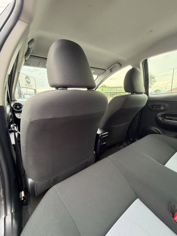 Used 2019 Toyota Prius C FWD image 12