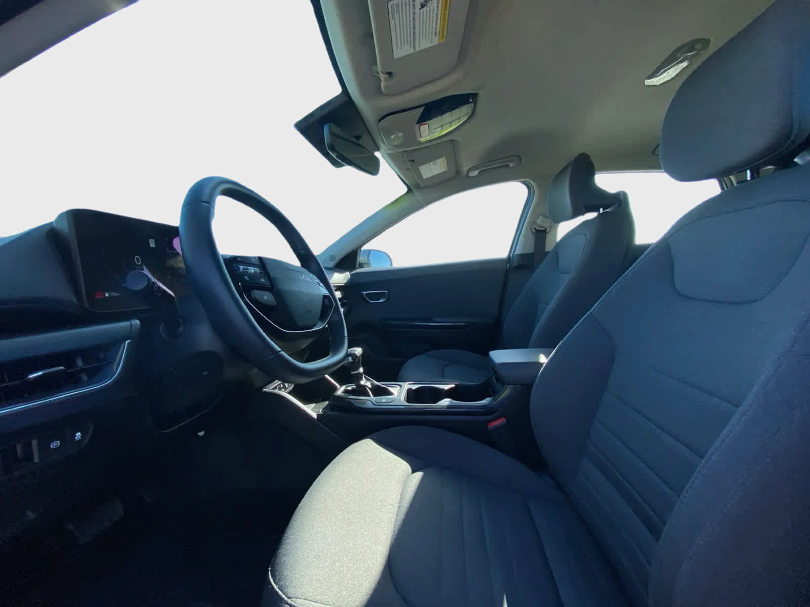 Used 2025 Kia K4 EX FWD image 11