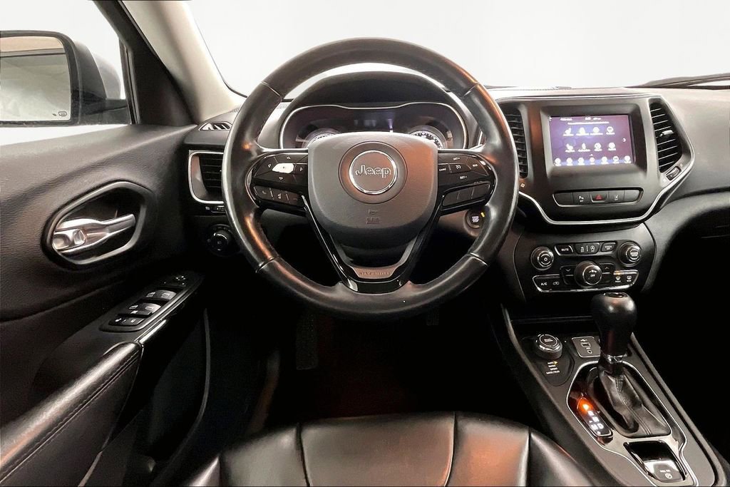 Used 2021 Jeep Cherokee Latitude Plus image 8