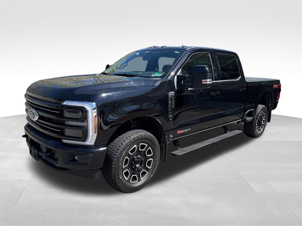 Used 2025 Ford F350 Platinum AWD/4WD image 4