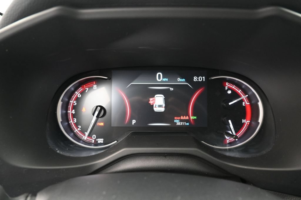 Used 2025 Toyota RAV4 XLE FWD image 11