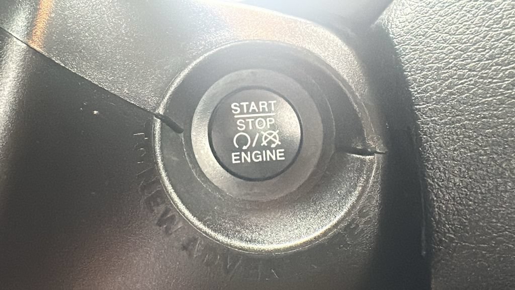 Used 2021 Jeep Renegade Latitude w/ Convenience Group AWD/4WD image 24