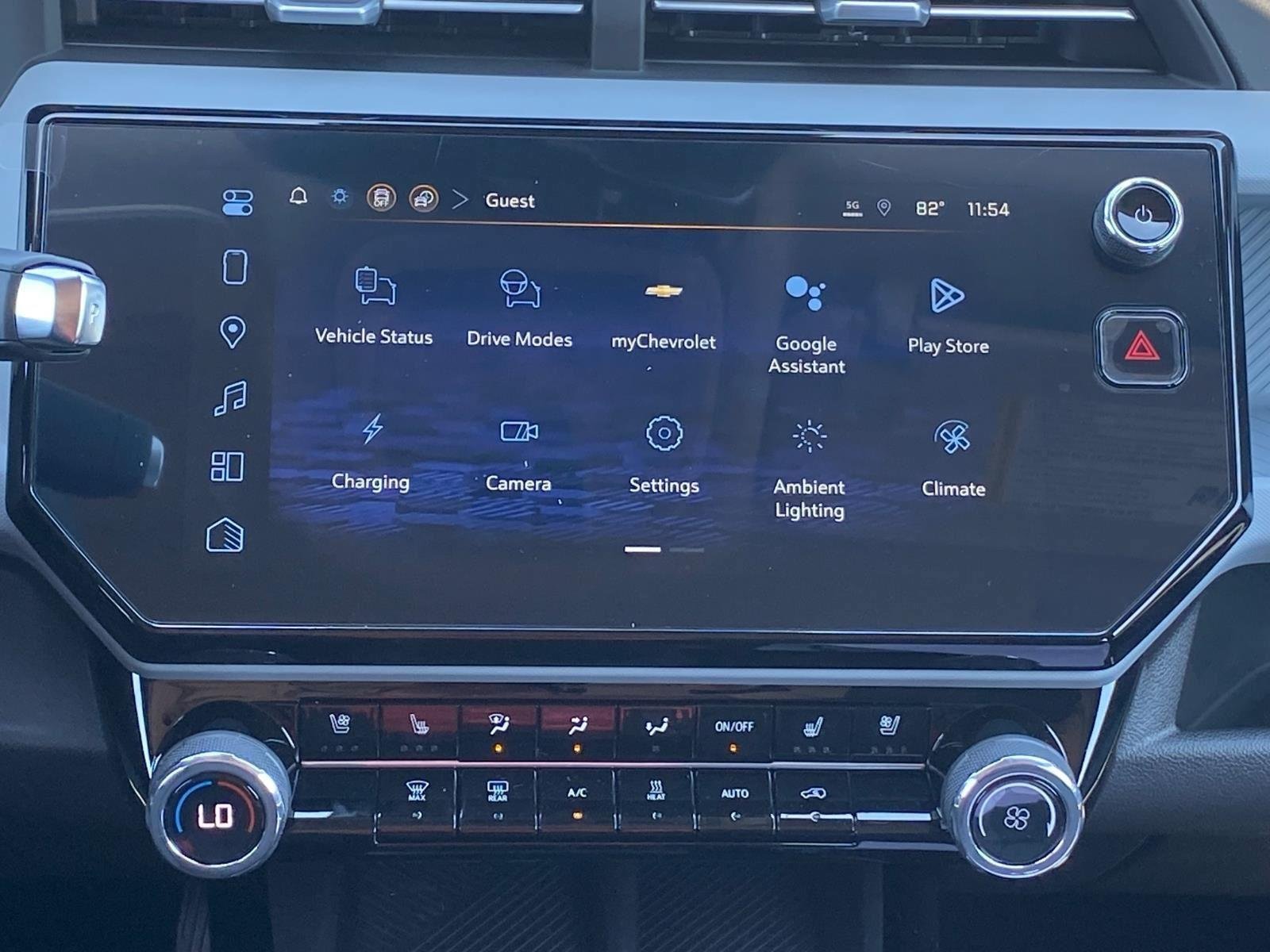 New 2027 Chevrolet Bolt RS w/ Technology Package FWD image 11