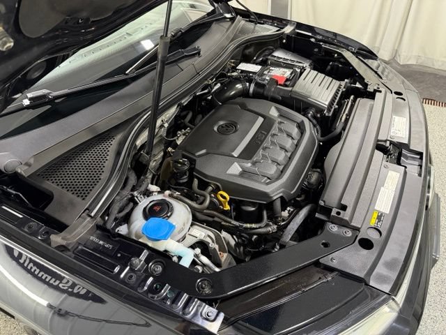 Used 2018 Volkswagen Tiguan SEL AWD/4WD image 25