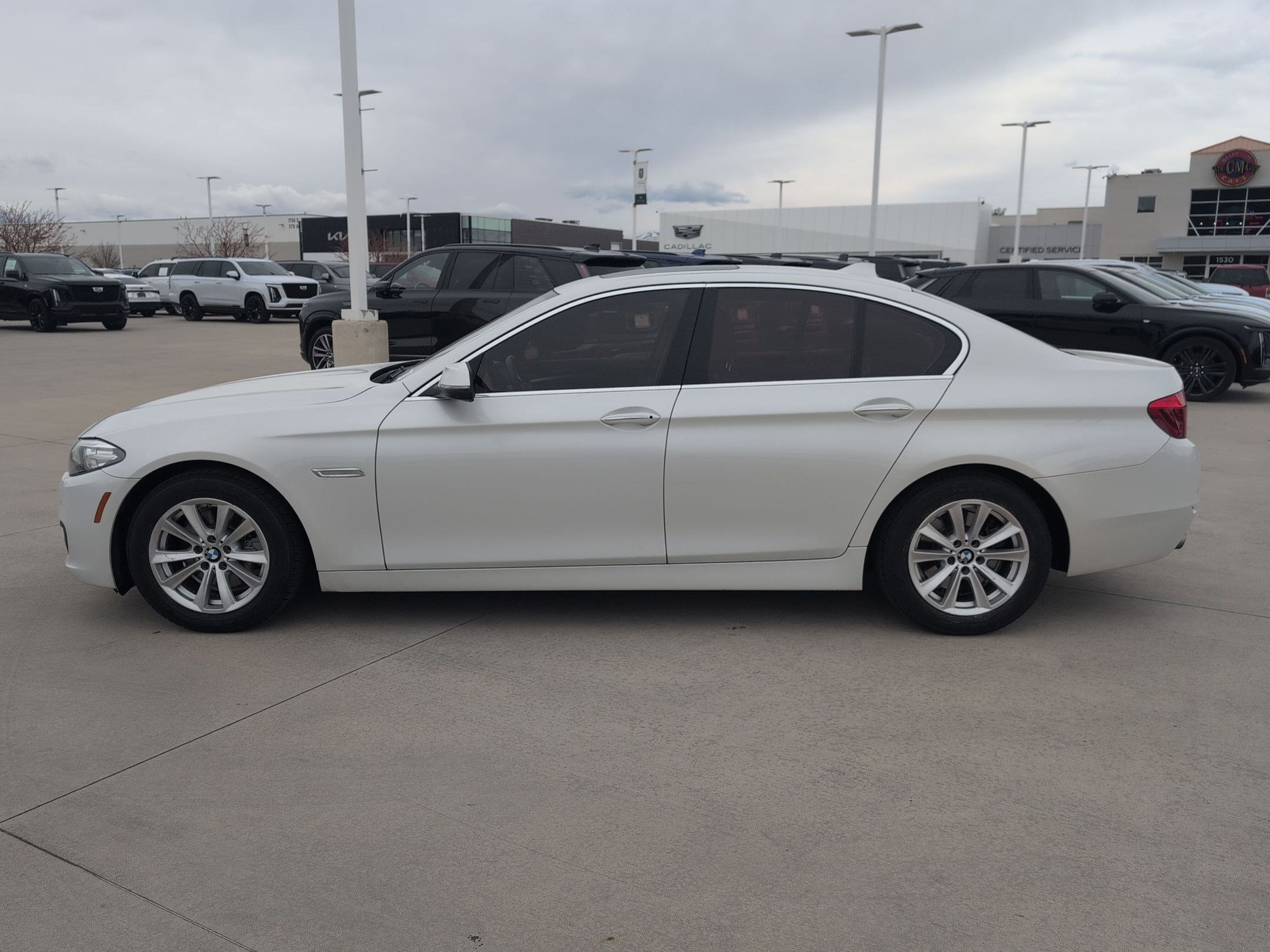 Used 2015 BMW 528i Sedan image 2