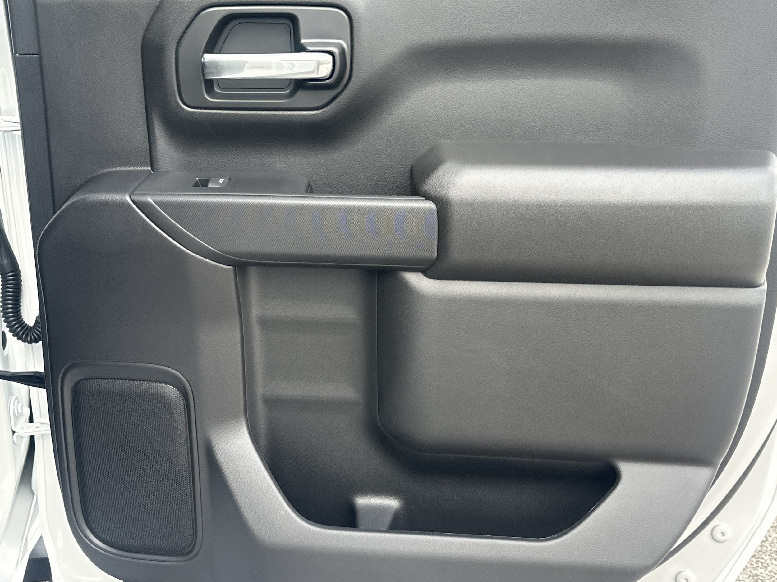 New 2026 Chevrolet Silverado 1500 Custom w/ Turbomax Blackout Package AWD/4WD image 16