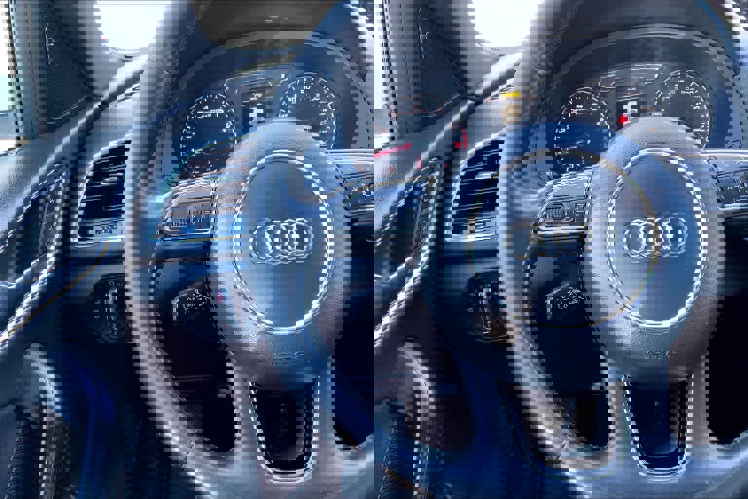 Used 2016 Audi Q3 2.0T Premium Plus w/ Technology Package image 24