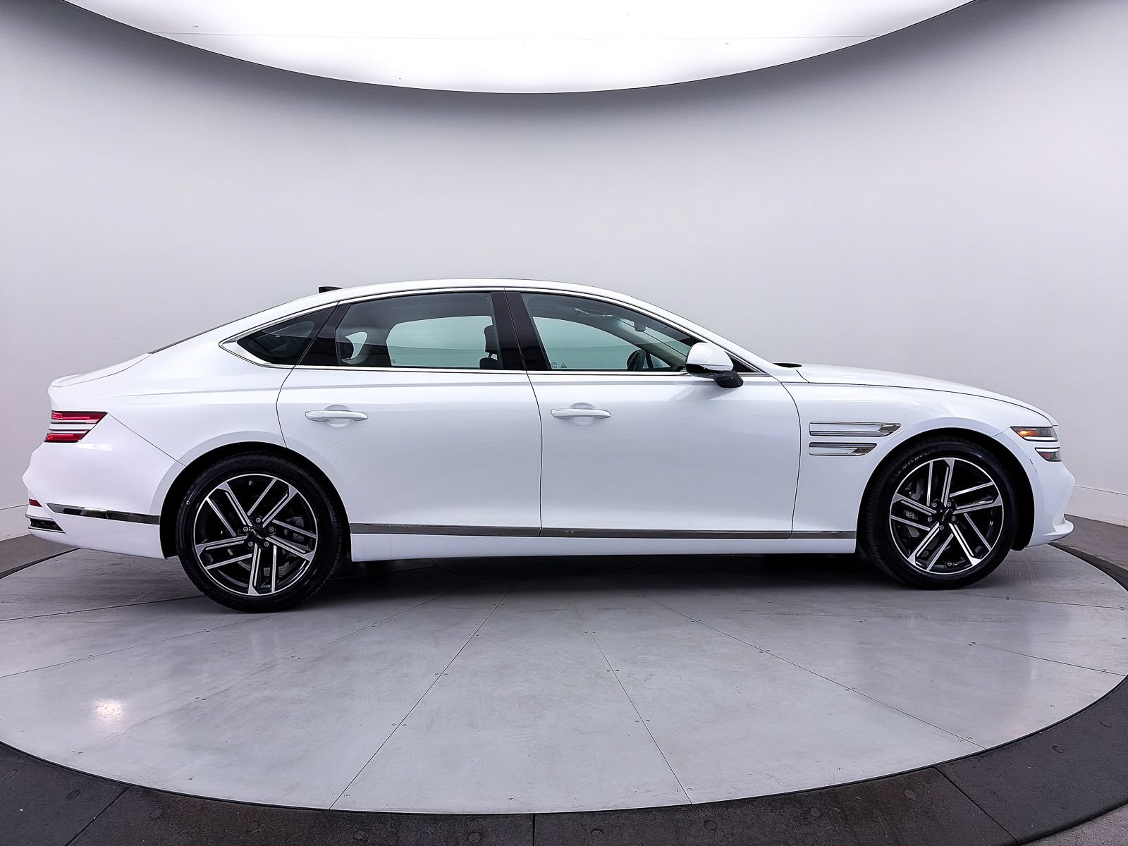 Used 2025 Genesis G80 2.5T Advanced AWD/4WD image 44