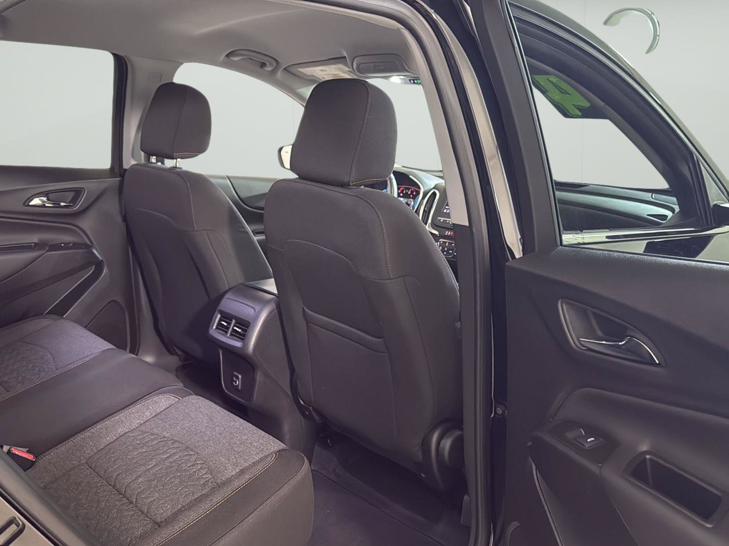 Certified 2024 Chevrolet Equinox LT FWD image 17
