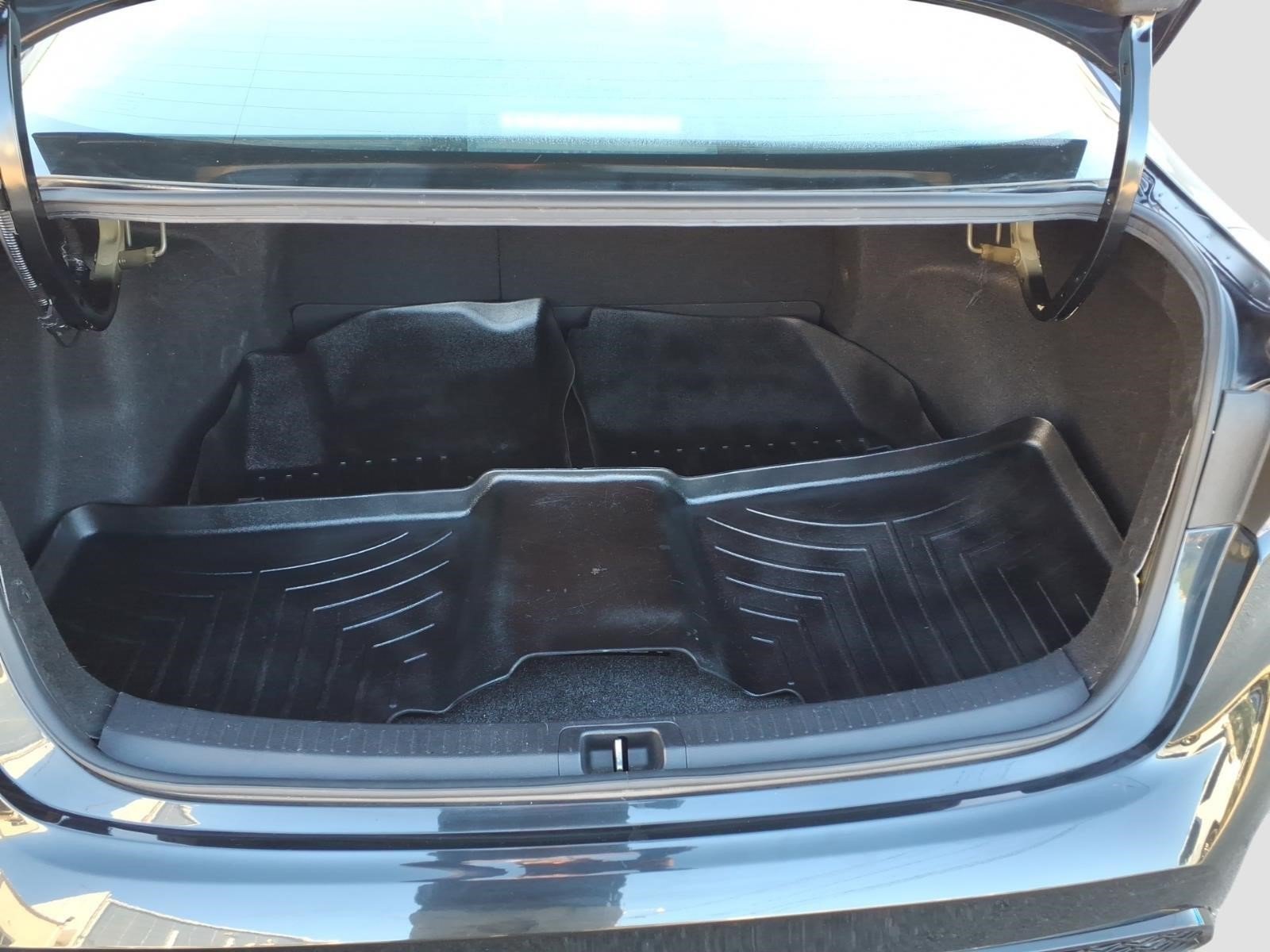 Used 2021 Toyota Corolla SE w/ Carpet Mat Package (TMS) FWD image 16