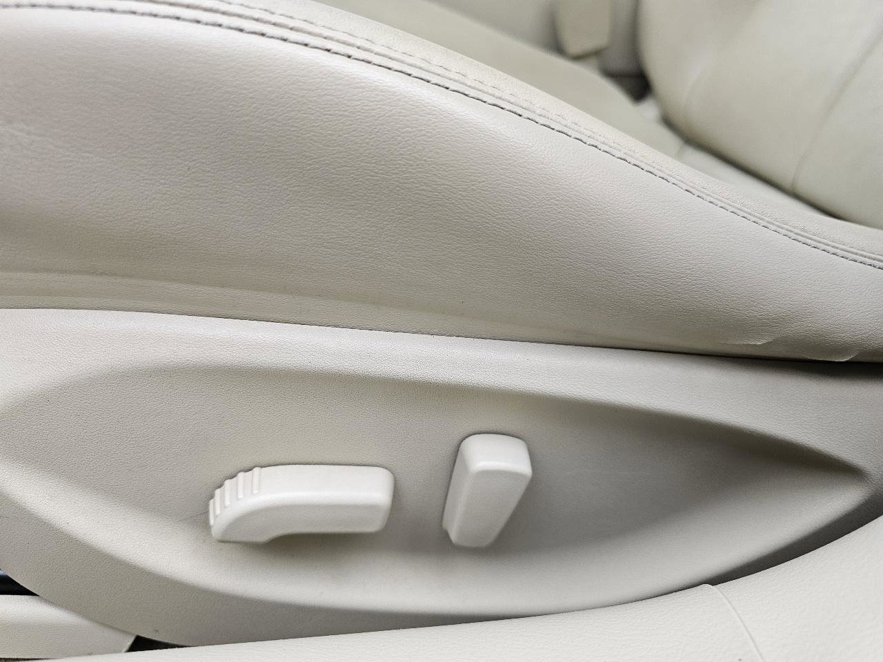 Used 2015 INFINITI Q50 Premium w/ Navigation Package image 9