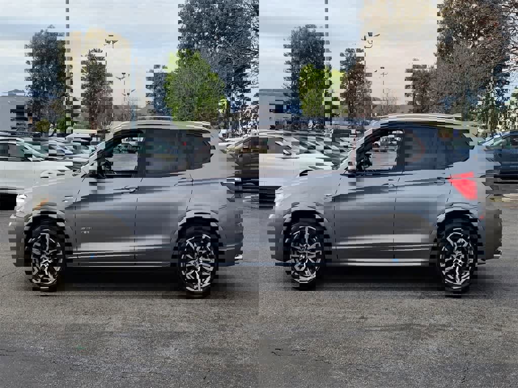 Used 2016 BMW X3 sDrive28i image 2