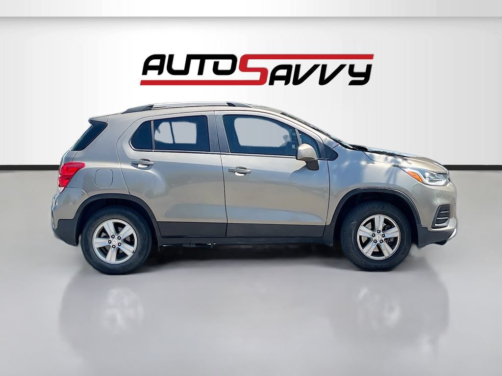 Used 2022 Chevrolet Trax LT w/ LT Convenience Package AWD/4WD image 8