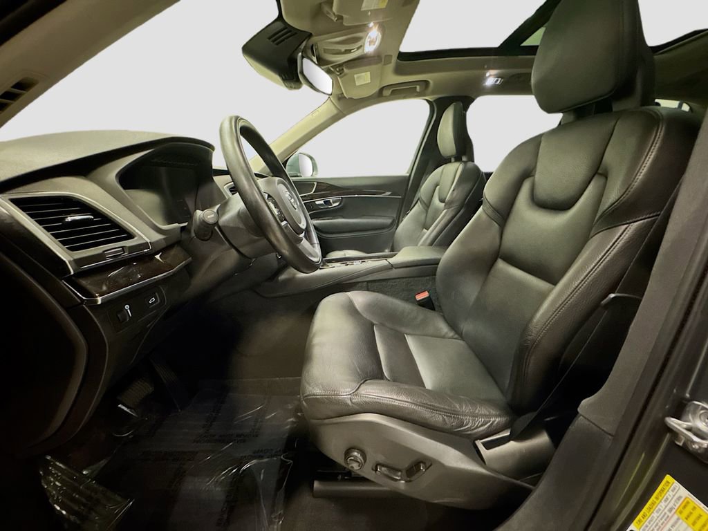 Used 2018 Volvo XC90 T5 Momentum w/ Convenience Package image 27