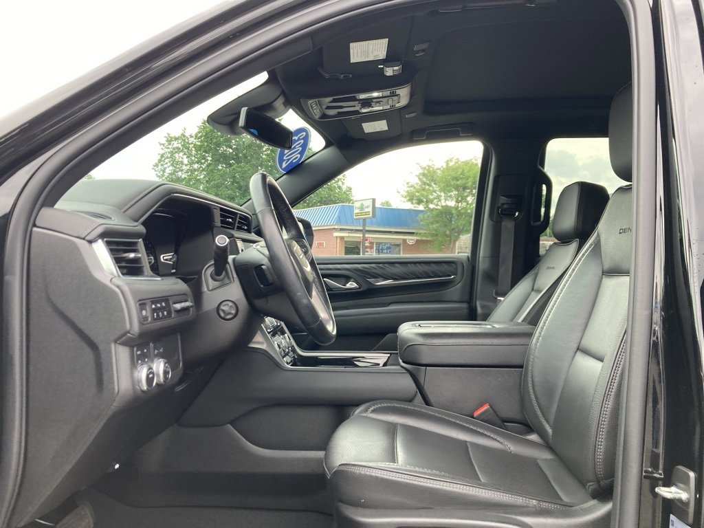 Used 2023 GMC Yukon Denali image 9
