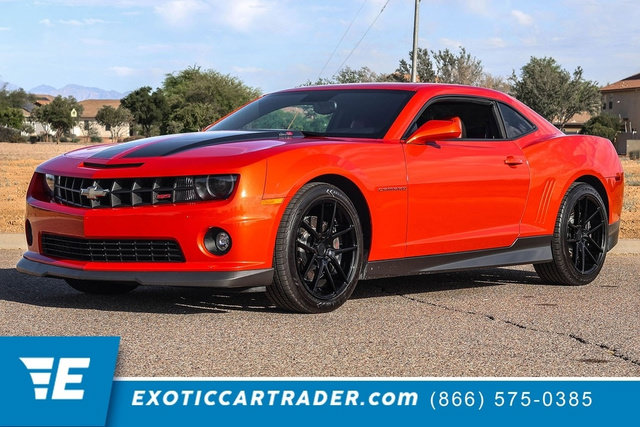 Used 2010 Chevrolet Camaro SS RWD image 1