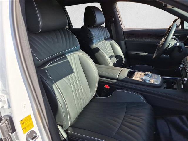 Used 2025 Genesis G90 3.5T AWD/4WD image 23