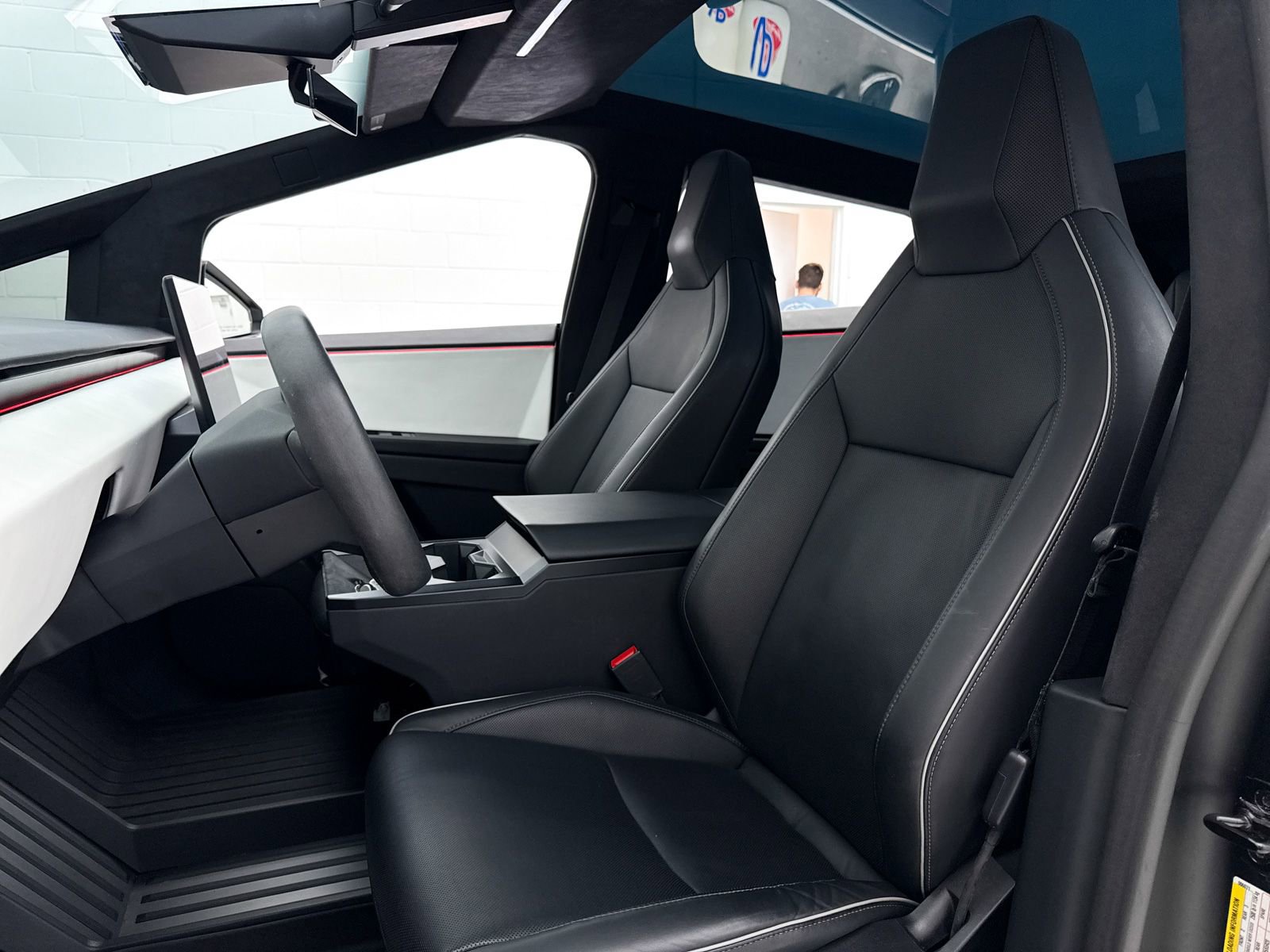 Used 2024 Tesla Cybertruck AWD Crew Cab image 19