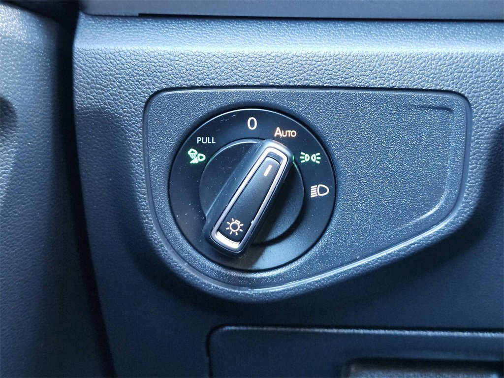 Used 2021 Volkswagen Atlas SE w/ Panoramic Sunroof Package image 23