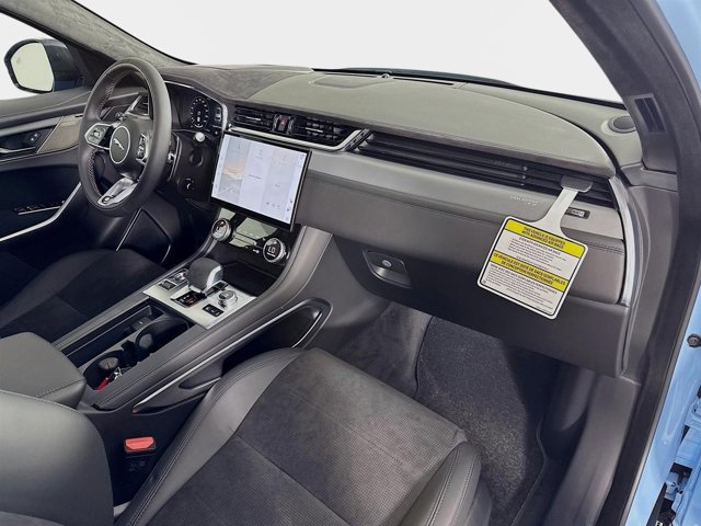 New 2026 Jaguar F-PACE SVR image 31