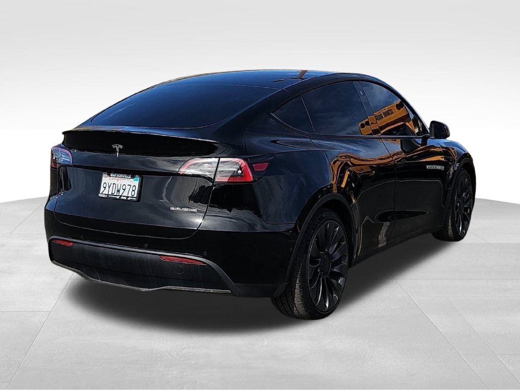 Used 2022 Tesla Model Y Performance AWD/4WD image 3