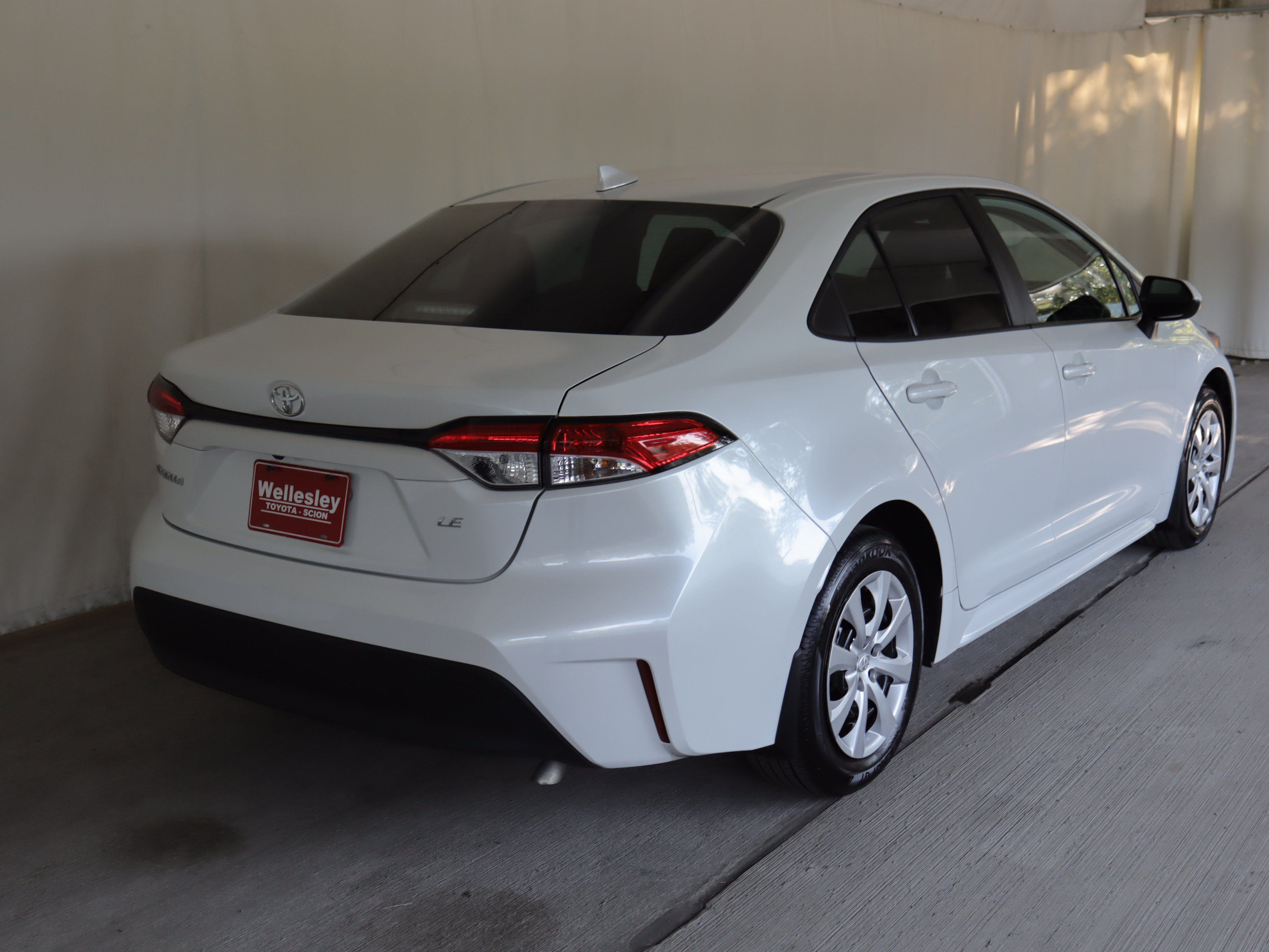 Used 2026 Toyota Corolla LE FWD image 6
