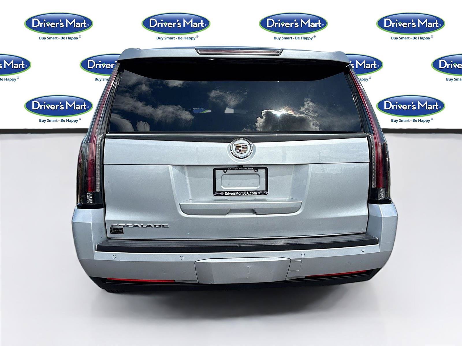 Used 2015 Cadillac Escalade ESV Luxury RWD image 6