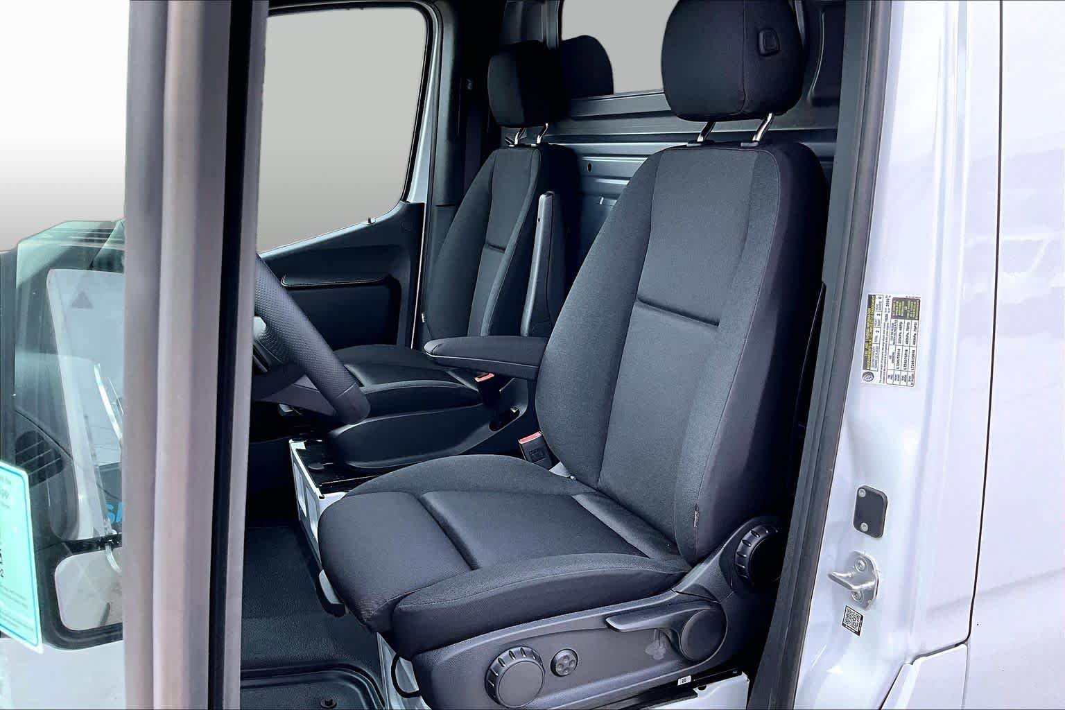 New 2026 Mercedes-Benz Sprinter 2500 image 17