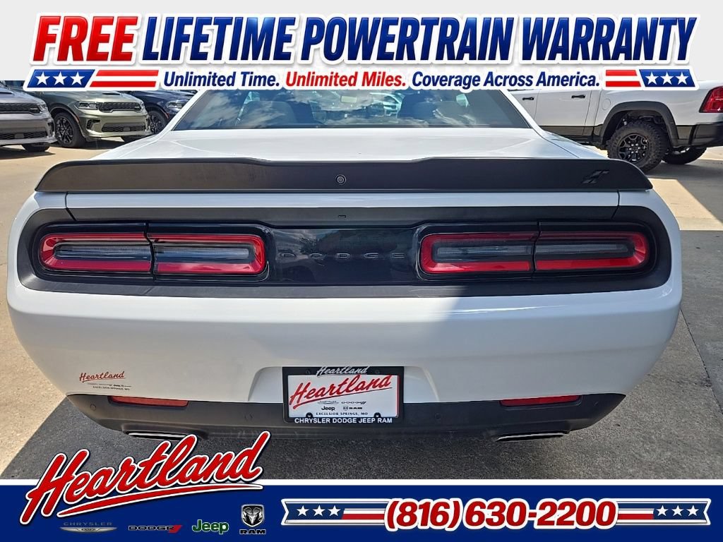 Used 2022 Dodge Challenger GT w/ Blacktop Package AWD/4WD image 10