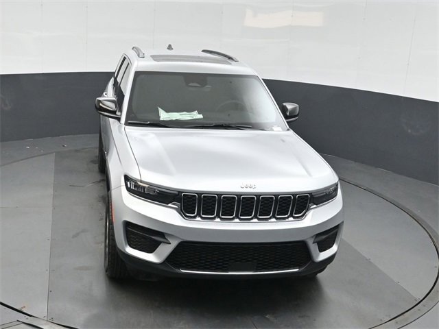 New 2025 Jeep Grand Cherokee Laredo image 35