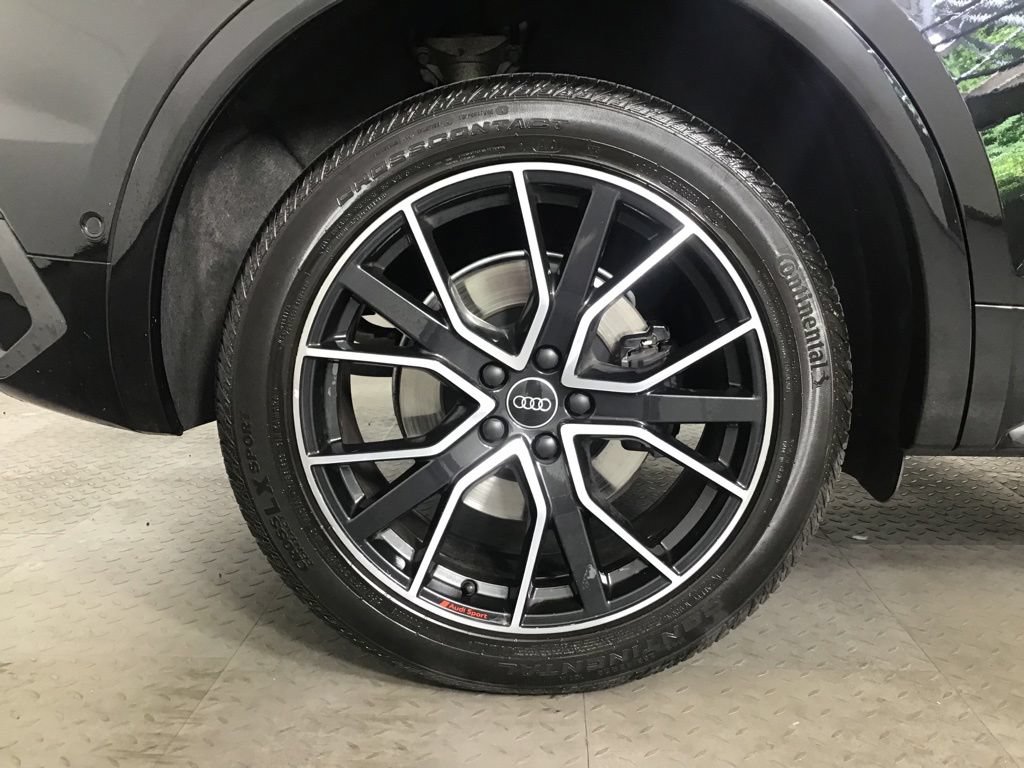Used 2023 Audi SQ5 Prestige w/ Prestige Package AWD/4WD image 13