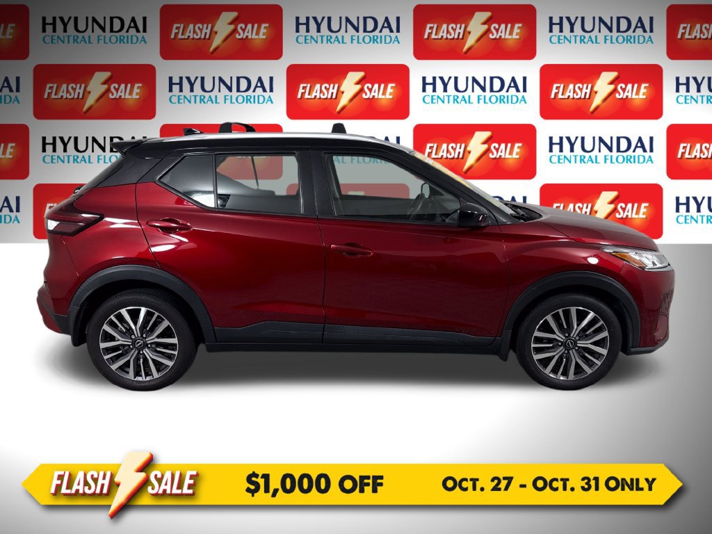 Used 2024 Nissan Kicks SV w/ Interior Electronics Package FWD image 2