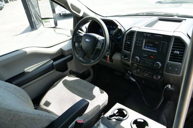 Used 2017 Ford F550 2WD Regular Cab Super Duty image 16