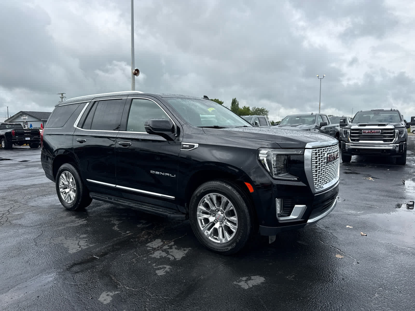 Certified 2023 GMC Yukon Denali w/ Advanced Technology Package AWD/4WD image 7