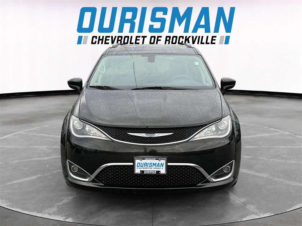 Used 2018 Chrysler Pacifica Touring-L image 8