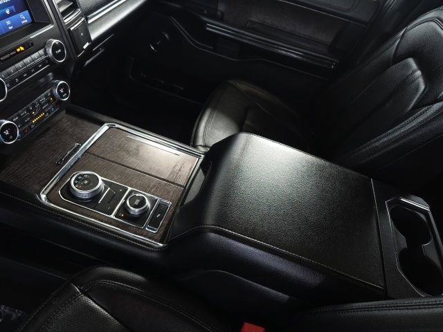 Used 2021 Ford Expedition Limited image 33