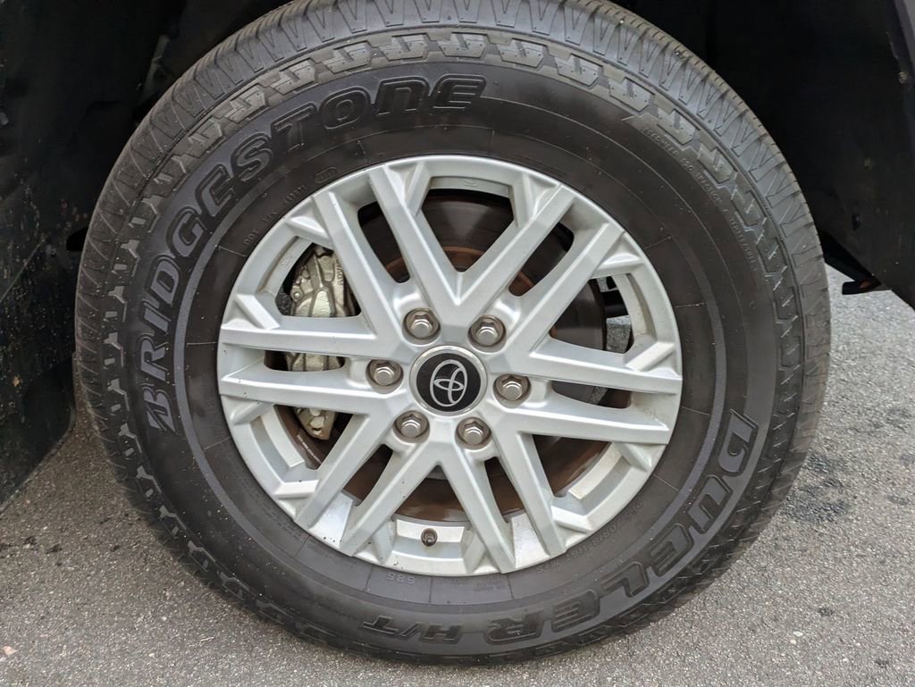 Used 2023 Toyota Tundra SR5 w/ SR5 Premium Package image 12