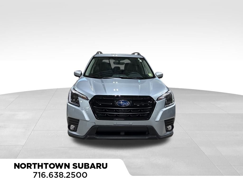 Used 2024 Subaru Forester Premium image 11